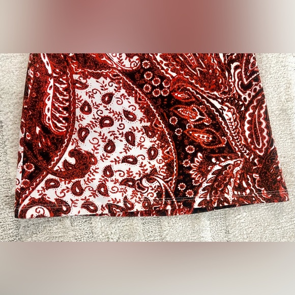 NWOT RVCA Paisley Print Bell Bottom Leggings Sz M Medium - Picture 4 of 11